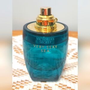 Victoria Secret Very Sexy Sea Perfume Eau De Parfum 1.7 Oz 80% Full
